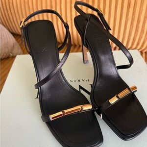 Lanvin Black Leather Strappy Heeled Sandals with Gold Bar